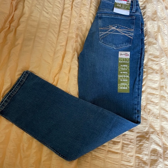 Boy’s NWTS Twenty X jeans size 16 regular! - Picture 3 of 5